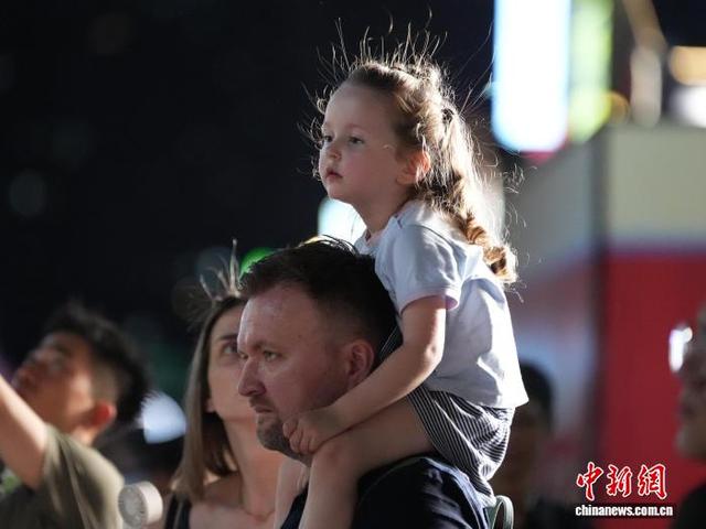 老粮库焕新颜！合肥市民周末热捧文化商业新地标