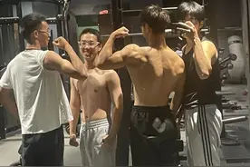 人均卧推100kg 杭电这几个学生拒绝当“脆皮大学生”图片