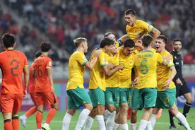 （体育）足球——U20亚洲杯：中国队不敌澳大利亚队(2)图片