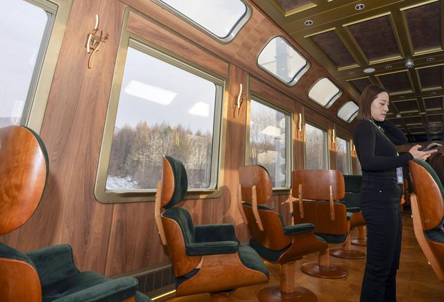 “伊春号”冰雪旅游专列投入试运行