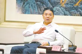 刘强东：将打造一种与美团完全不同的商业模式图片