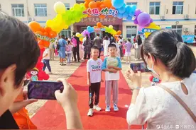 小“萌新”来报到！德州市各小学花样“迎新”一年级新生图片