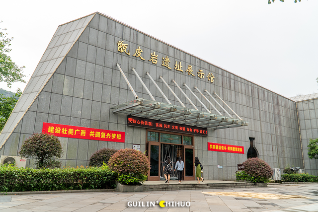 在桂林过大雪：暖汤、红柿、碧水…藏着南方冬日最惊艳的色彩