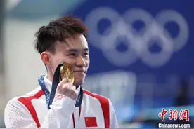 （巴黎奥运）谢思埸跳水三米板卫冕 中国跳水队取得第六金图片