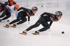 中国杯短道速滑精英联赛（呼和浩特站）：刘少昂、公俐分获男、女1000米冠军图片