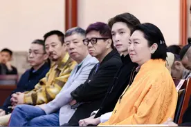 张艺兴主演音乐话剧《受到召唤·敦煌》建组，11月北京首演图片