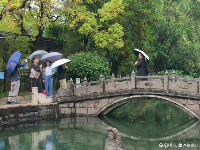 双节拍 | 雨中逛一逛，济南四大泉群之一——珍珠泉
