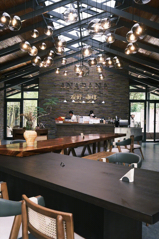 安纳班纳·泰宁 | 在时间的褶皱里，呼吸一场丹霞旧梦