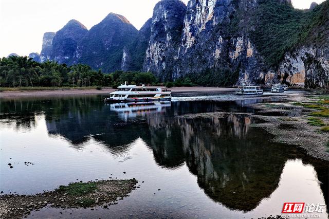 岁暖时刻丨当漓江拐过杨堤浪石村，整个桂林的山水都温柔了