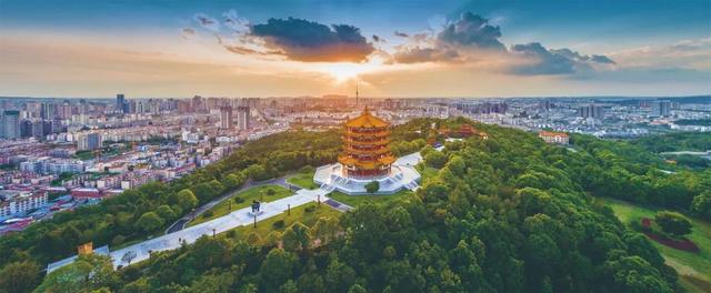自驾中国之路，悦享绵阳行旅——2025环中国自驾游集结赛绵阳站发车