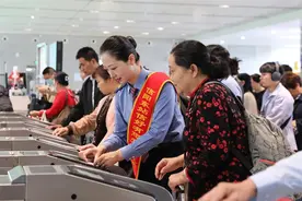 5月10日起，武铁推出“武汉+麻城+红安”“武汉+信阳+郑州”两款高铁旅游计次票图片