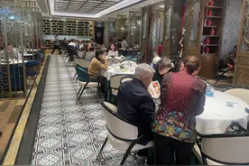 这些中签“幸运儿”已在享用美食，黄浦部分商家还“加码”优惠图片