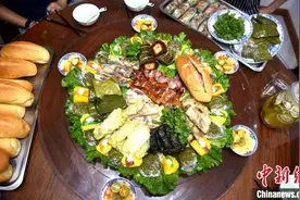 美食为桥 越南归侨留住“侨味”记忆图片