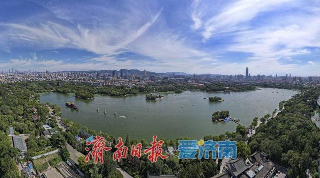 一年四季 泉在济南丨秋游大明湖，画舫入画来