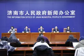 济南公积金中心打造线上“零跑腿”业务模式和线下“全流程无纸化”审批模式图片
