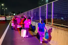 车辆抛锚急坏返校大学生，深圳交警安全护送至地铁站图片