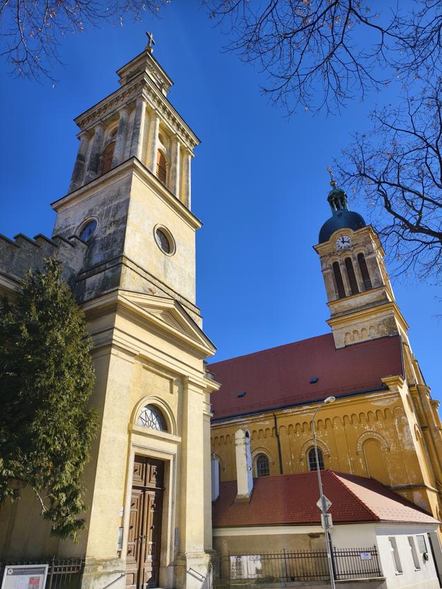 斯洛伐克布拉迪斯拉发州：四面相绘地域美，历史人文满溢魅力