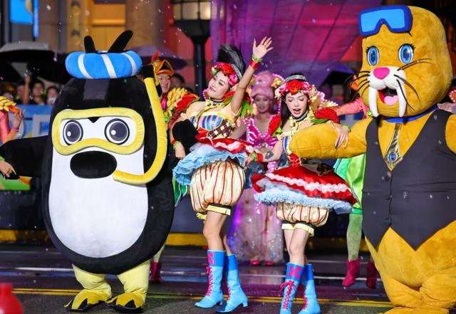 美图来袭！上海旅游节花车巡游精彩瞬间→