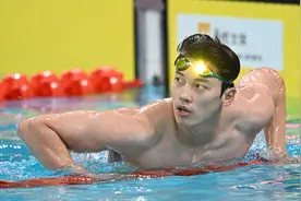 游泳全国冠军赛：汪顺获男子200米个人混合泳冠军图片