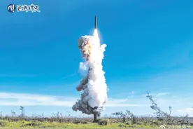 热搜第一！东风快递！洲际弹道导弹发射图公布图片