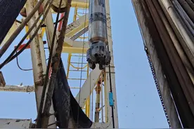 “璇玑”钻进4万米——中企助力伊拉克提升石油勘探水平图片