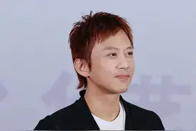 半岛观察丨电影流量转变产业留量！打造“路演之城”，青岛影市锋芒毕“路”图片
