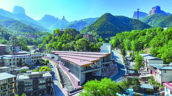 瞧！赞皇迎来了一群南开大学的客人~