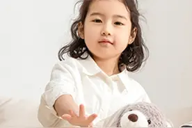 育儿补贴谁能领、领多少？已有23个省份在不同层级探索实施相关政策，记者采访图片