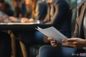 宣称培训完即可上岗推荐入职？求职反被套路背上万元网贷图片