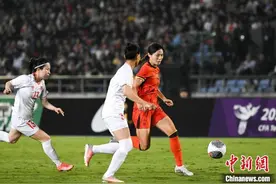 中国女足2：0战胜越南女足 获永川国际女足锦标赛冠军图片