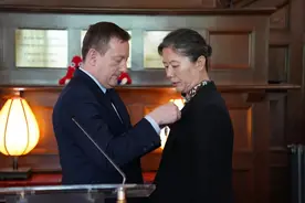 “只是不愿意让花园荒芜”，王安忆法兰西骑士勋章获勋致辞图片