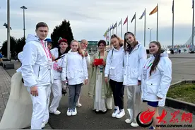 最炫“中国风”走出国门！汉服惊艳亮相俄罗斯图片