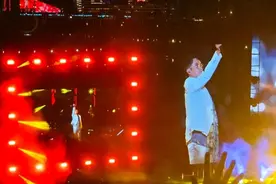 一场演唱会，让爸妈重回青春和鲜活图片