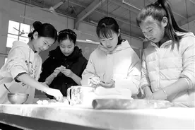 劳动实践“接地气”图片