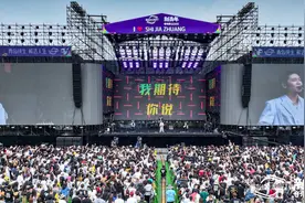 高清组图来袭！一起来感受音乐节万人同嗨的震撼场面图片