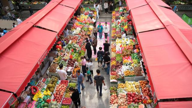 弥勒，人气爆棚！