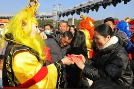 新体验带来高人气！鹰潭龙虎山出现史上最旺“春节档”→图片