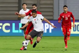 张玉宁绝杀！国足客场1比0战胜巴林图片