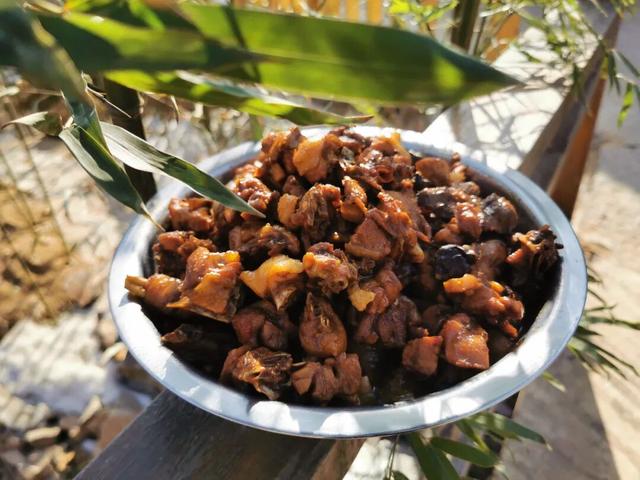 从人间烟火到地下星河：在沂水，赶一场文化大集，赴一次溶洞奇旅