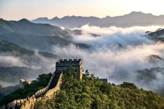 闯入云雾仙境！这里的山色美成水墨画→