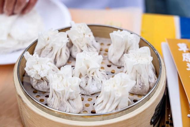 掌声不断，舞不停！今天呼和浩特在北京圈粉无数！