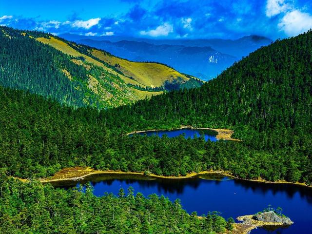 云南丽江：老君山九十九龙潭秋色如诗