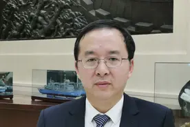 建议提案零距离丨全国政协委员陈赤平建议：推进长江中游流域江湖水生态环境保护修复图片