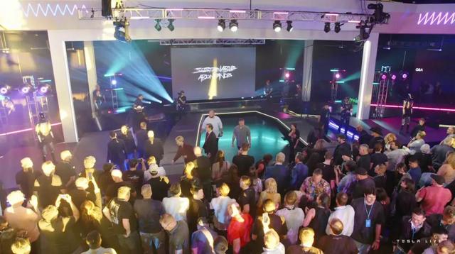 特斯拉造出终结者之手，马斯克要挣1000000000000美元