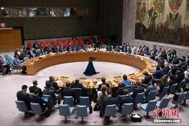 以伊激烈交锋！图片