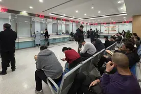 房地产交易中心“人从众”，上海房价要涨了吗图片