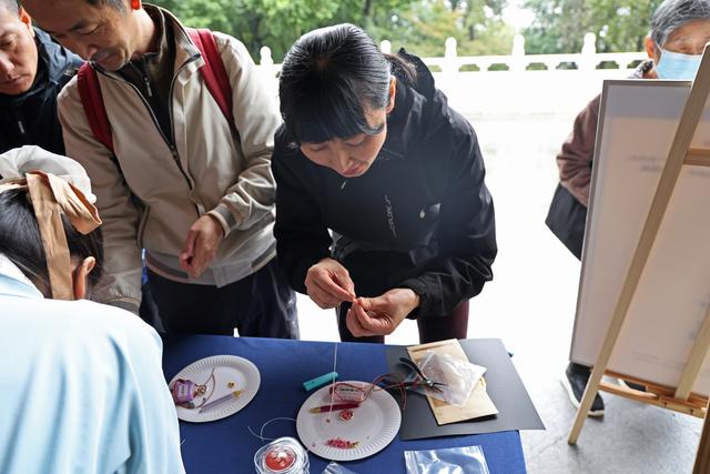 11月的雷峰塔景区，请你帮“许仙”集齐5件信物