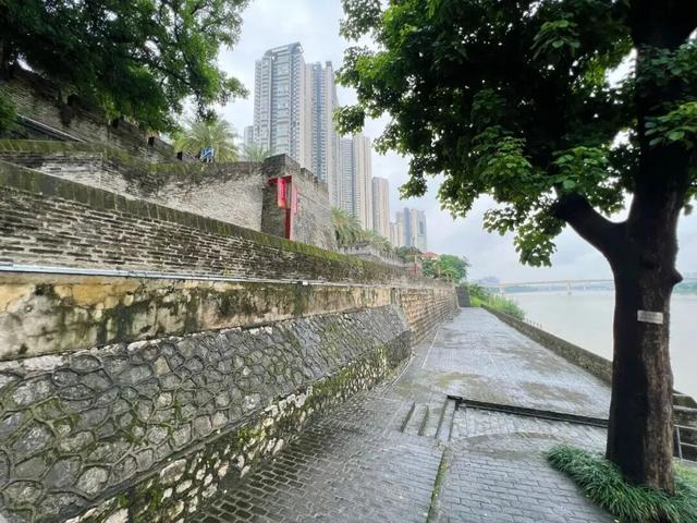 南宁故事 | 百米古城墙 斑驳青砖记岁月历史——南宁市区唯一保留下来的古城墙