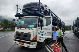 贵州发布厦蓉高速榕江至都匀段绕行提示图片