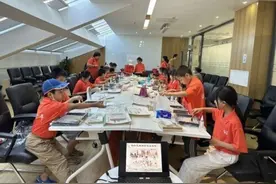 “追梦少年”来到中国青年报 探秘“一张纸的力量”图片
